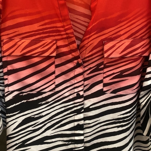Calvin Klein red, white and black zebra design blouse. Cute tied in front. XL - Picture 6 of 10